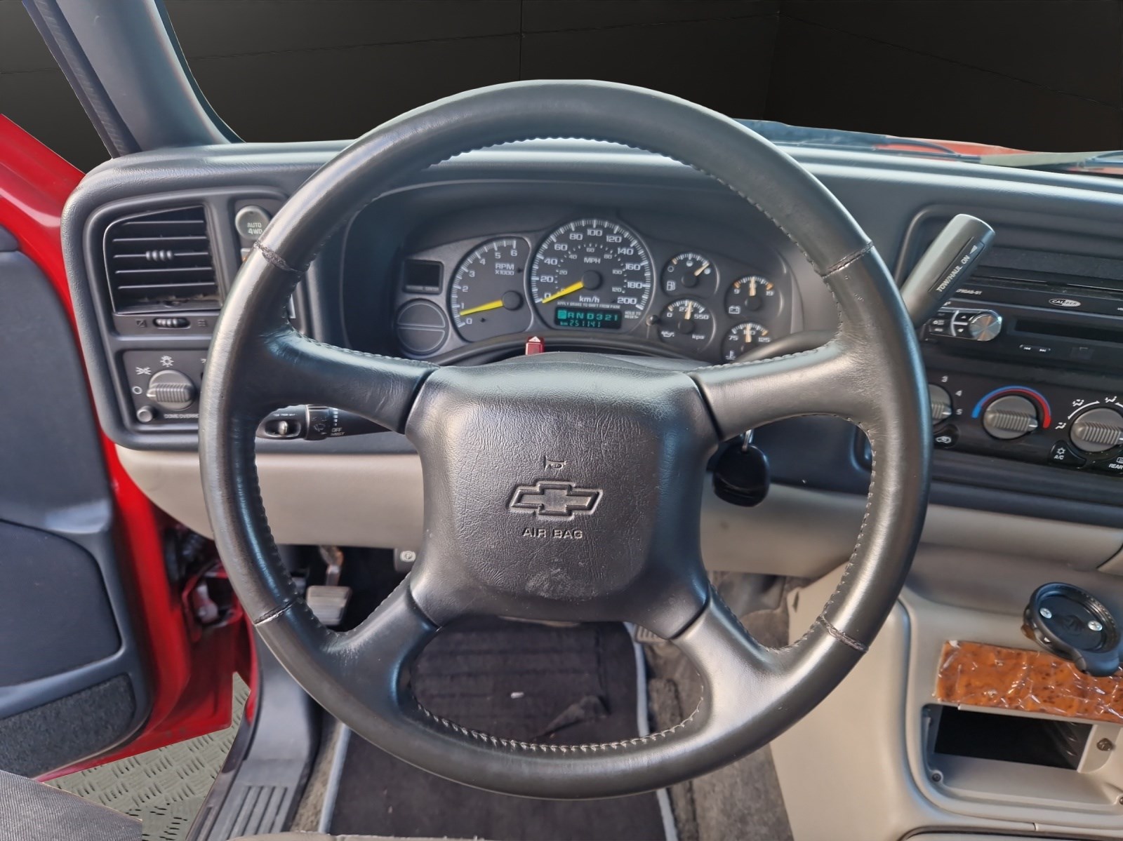 CHEVROLET TAHOE 5.3 V8 Autotrac Pack M 4x4-image-11