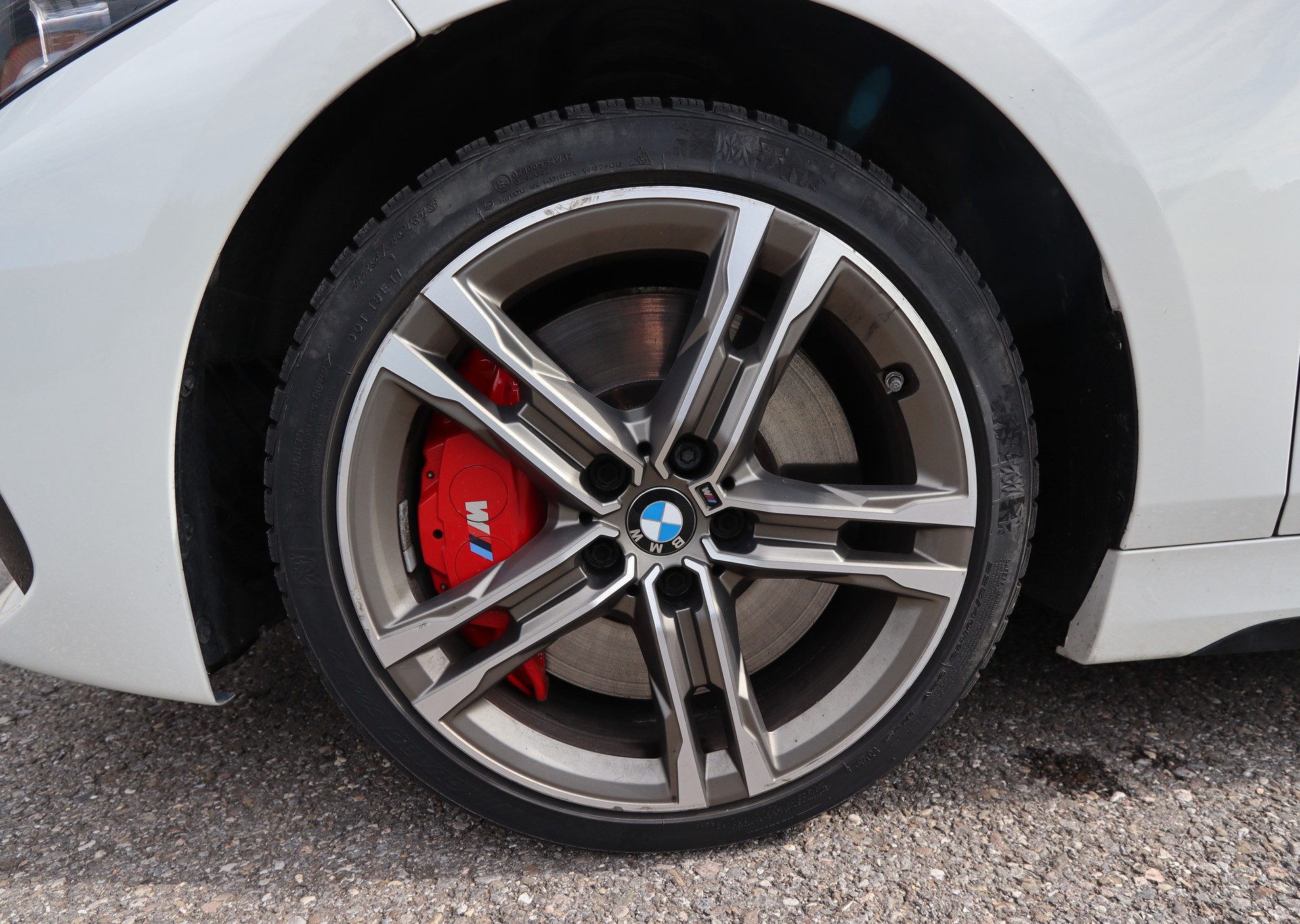 BMW M135i xDrive Steptronic-image-28
