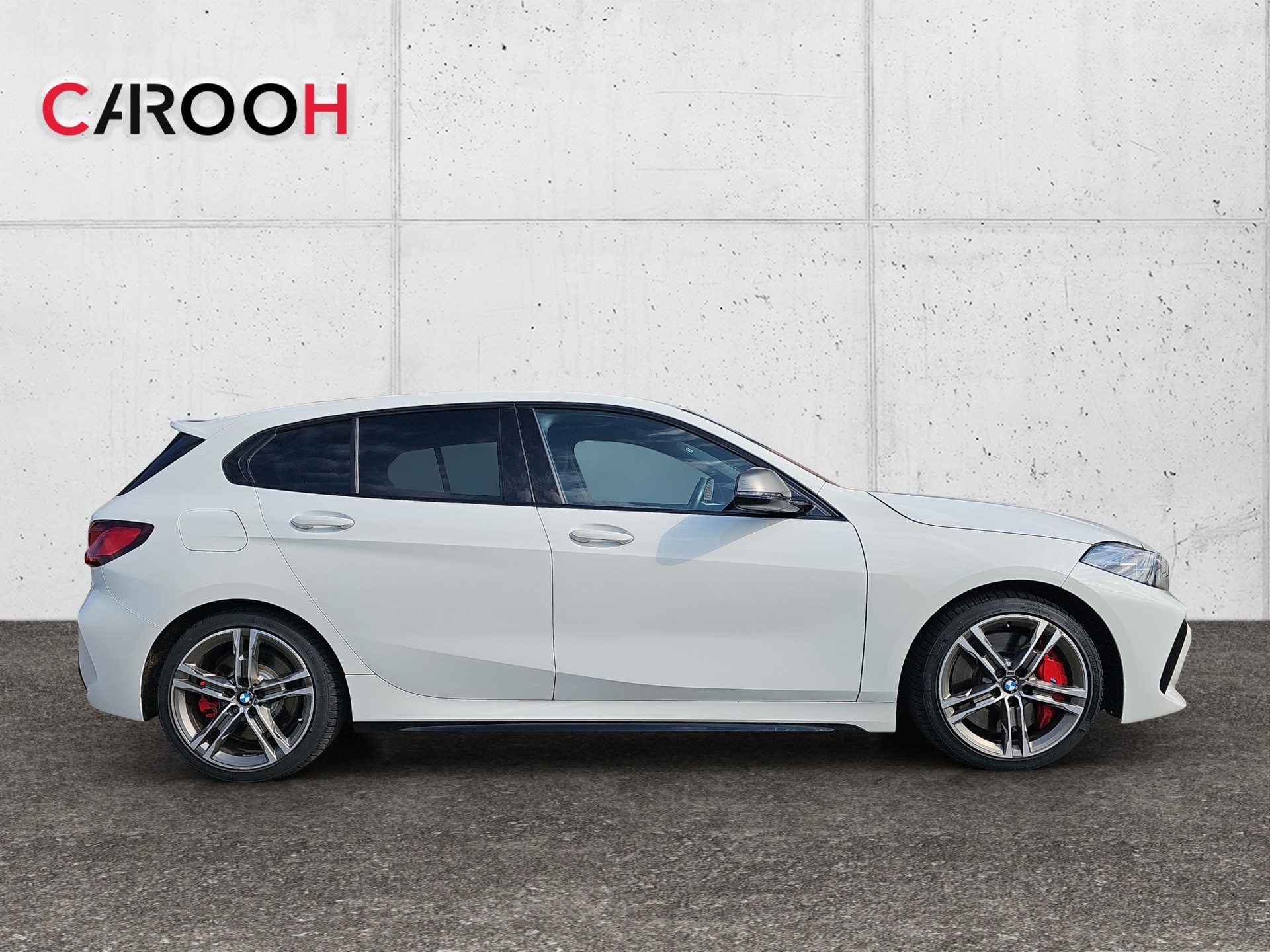 BMW M135i xDrive Steptronic-image-9