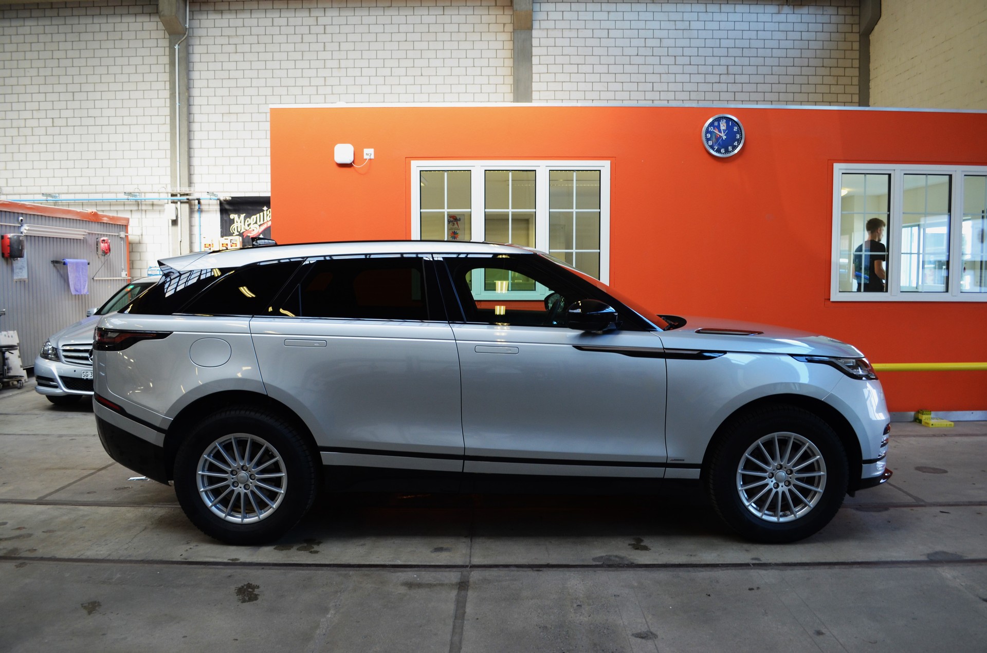 LAND ROVER Range Rover Velar P 250 R-Dynamic S-image-3