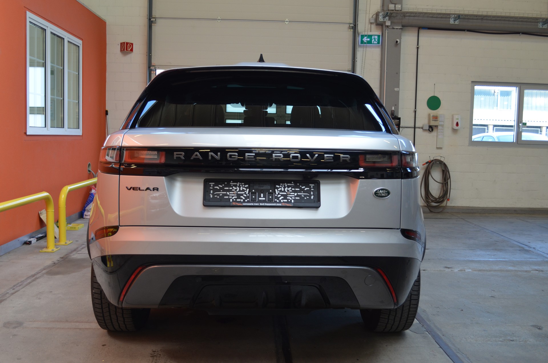 LAND ROVER Range Rover Velar P 250 R-Dynamic S-image-5