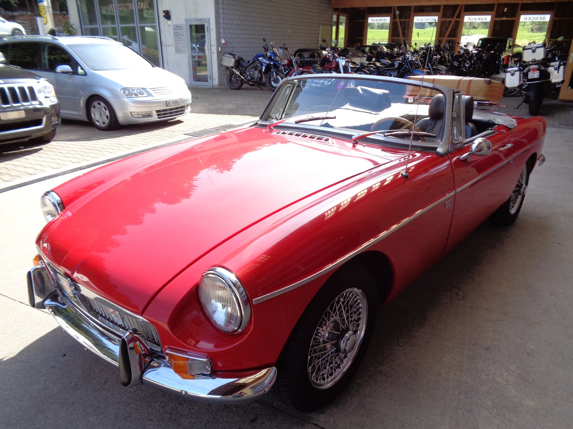 MG MGB-showroom-element-3