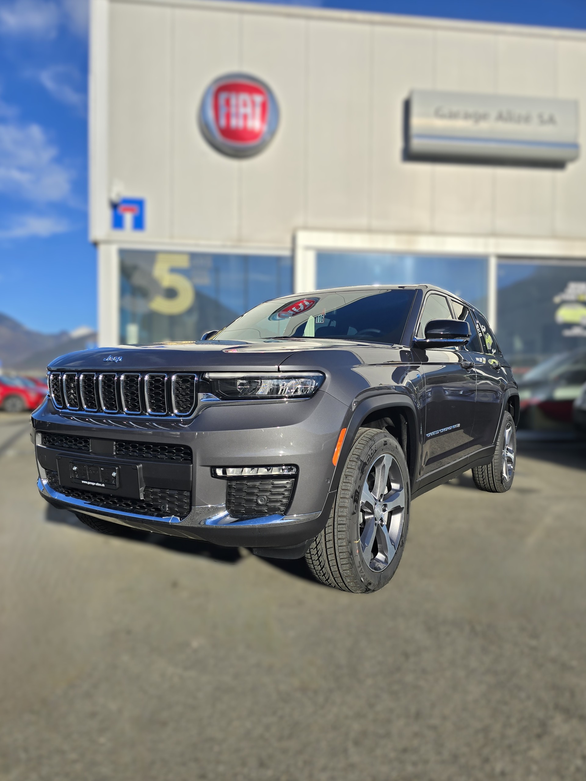 JEEP Grand Cherokee 2.0 Plug-in-Hybrid Limited 4xe-showroom-element-1