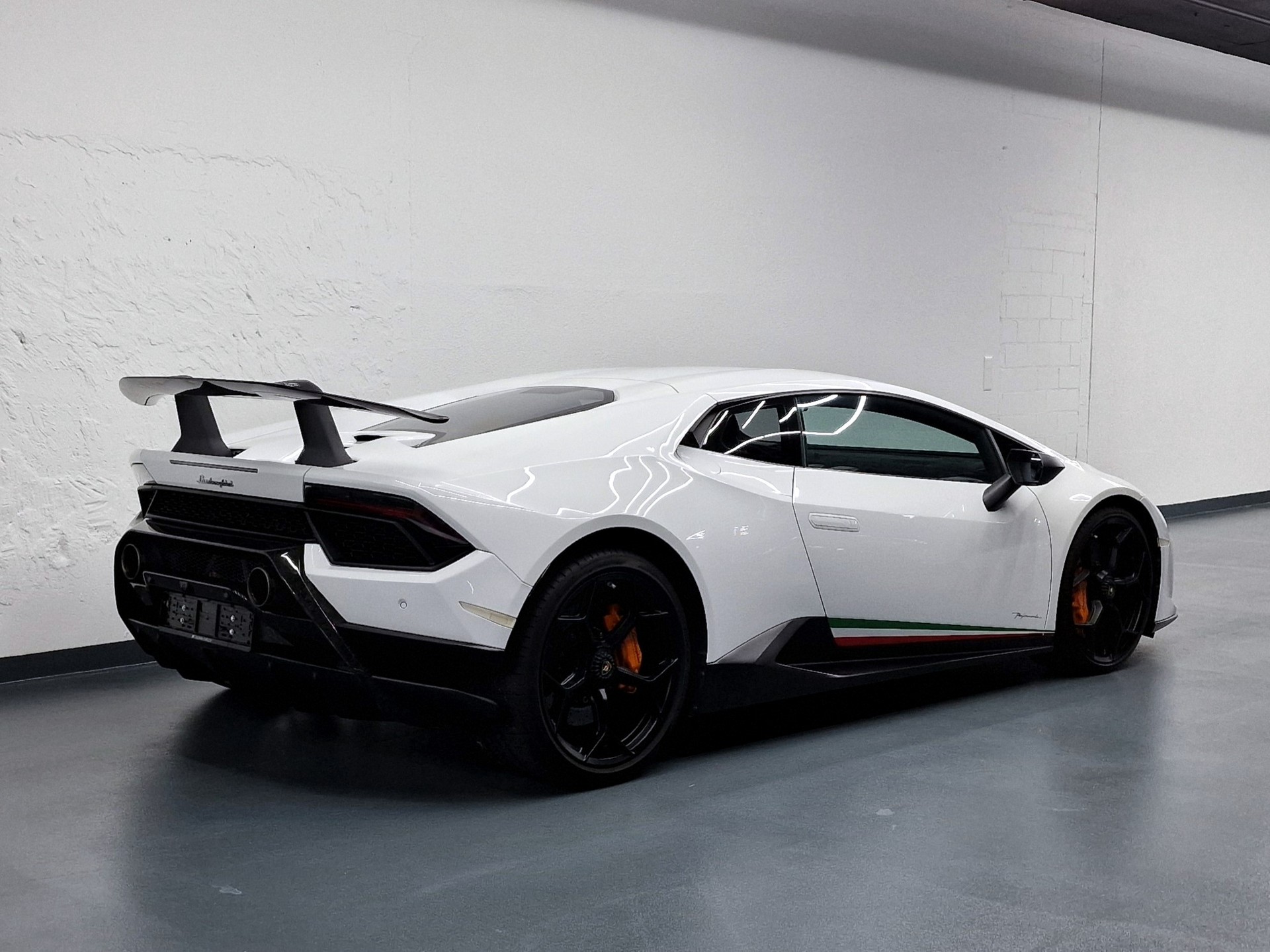 LAMBORGHINI Huracan Coupé 5.2 Performante-showroom-element-2