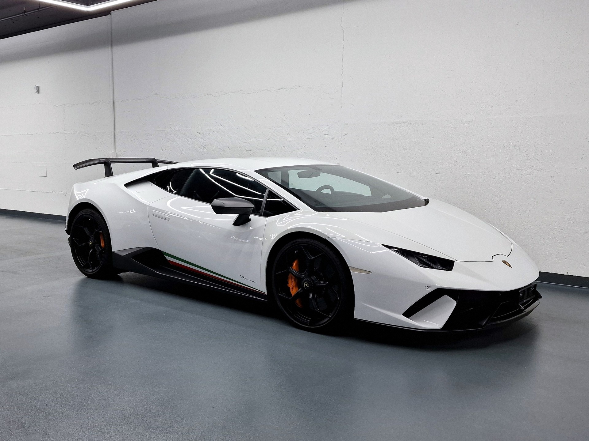 LAMBORGHINI Huracan Coupé 5.2 Performante-showroom-element-1