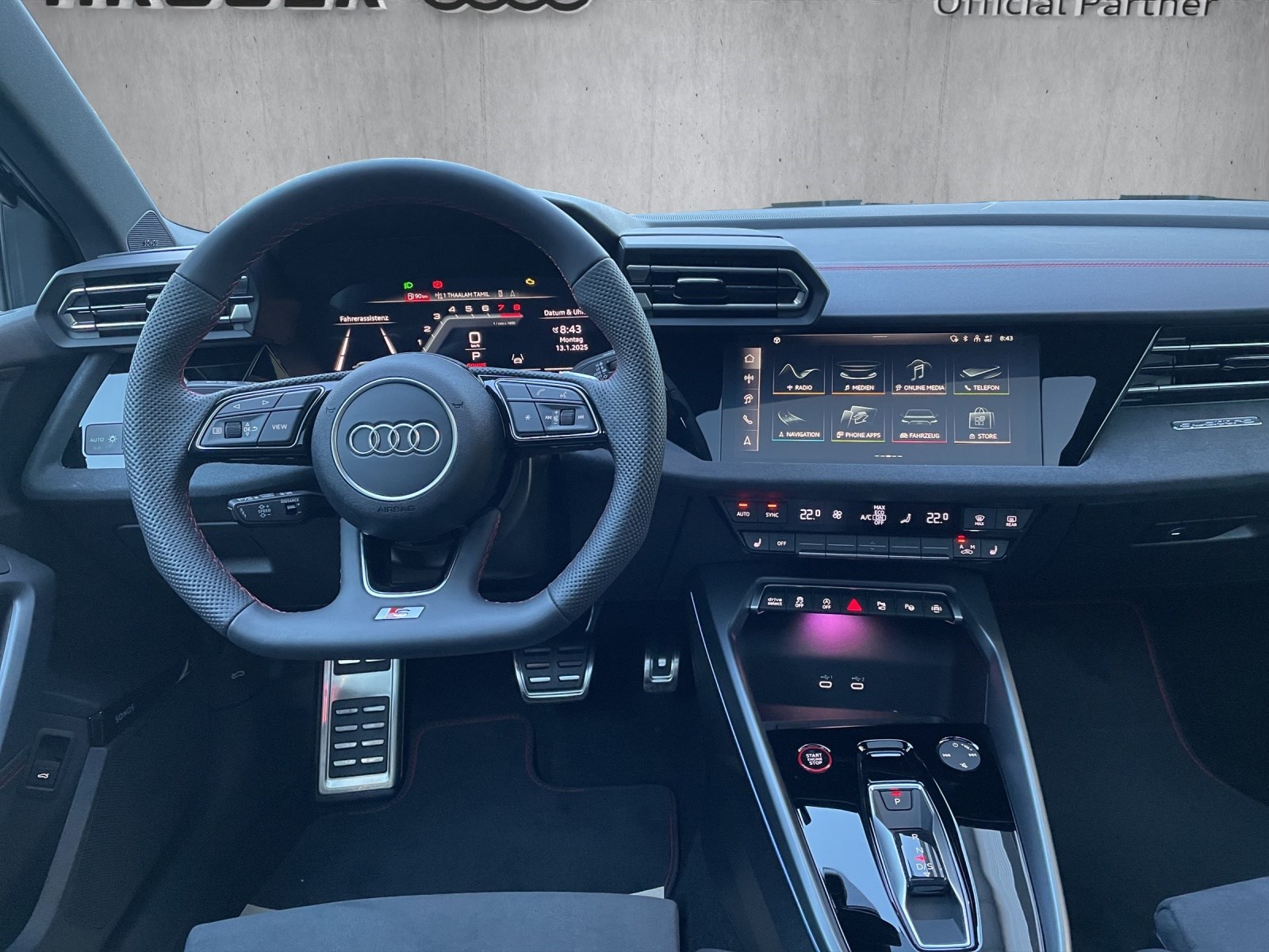 AUDI S3 Sportback 2.0 TFSI quattro-image-9