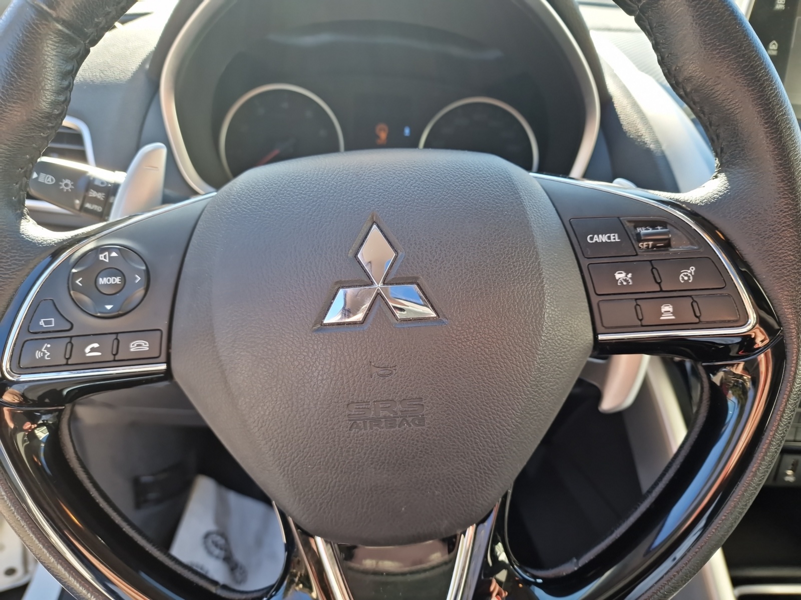 MITSUBISHI Eclipse Cross 1.5 T-Mivec Style Black 4WD CVT-image-16