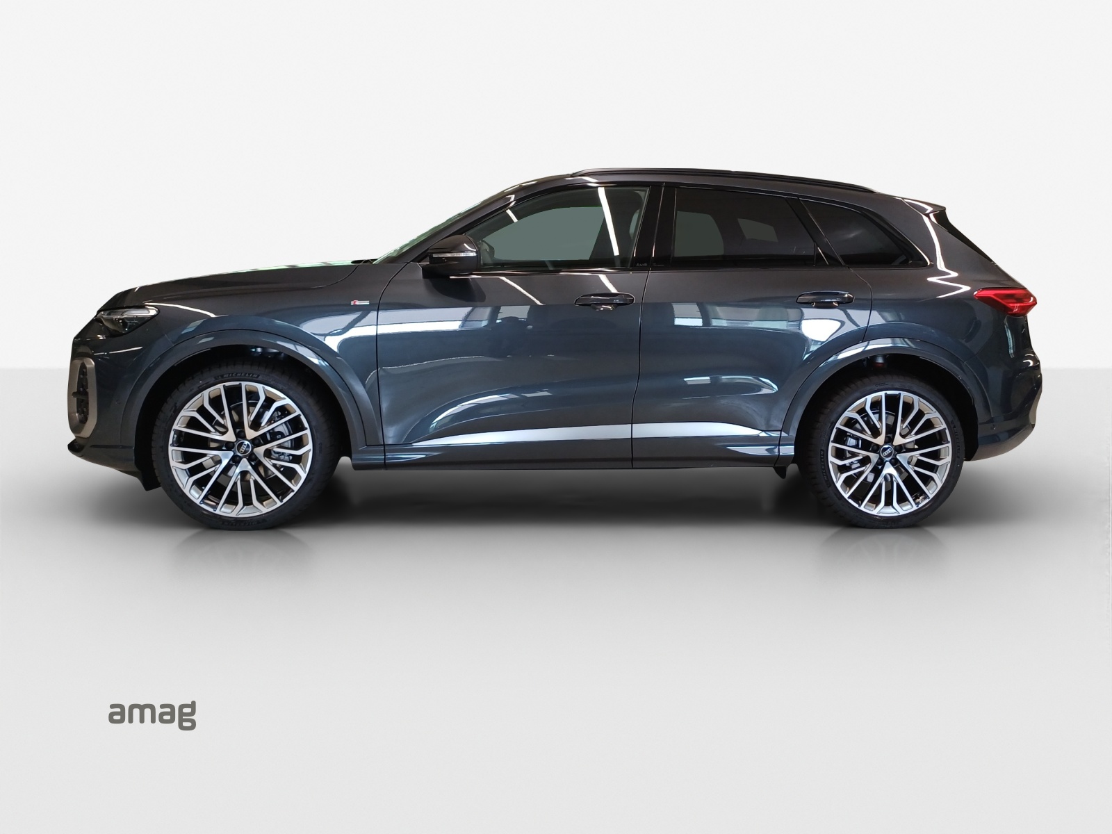 AUDI Q5 TFSI quatto 150 kW S-tronic-showroom-element-1