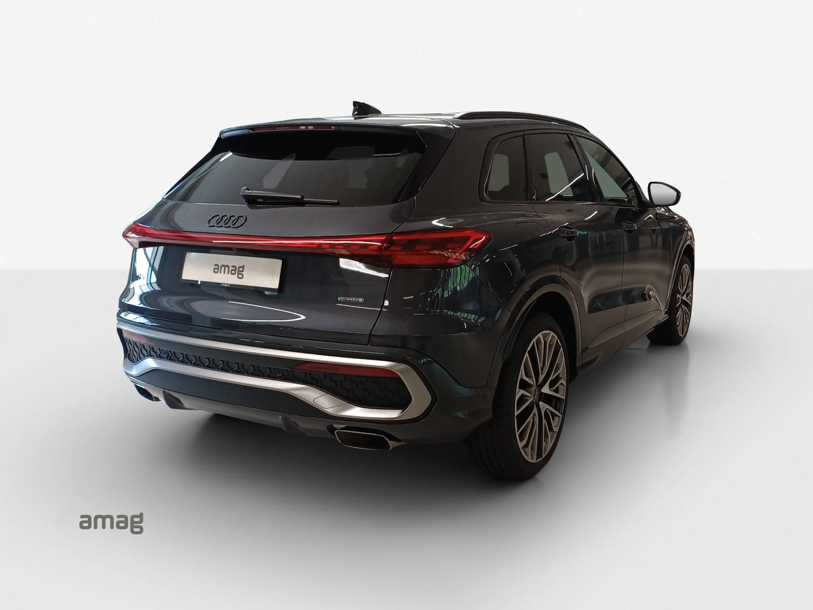 AUDI Q5 TFSI quatto 150 kW S-tronic-image-4