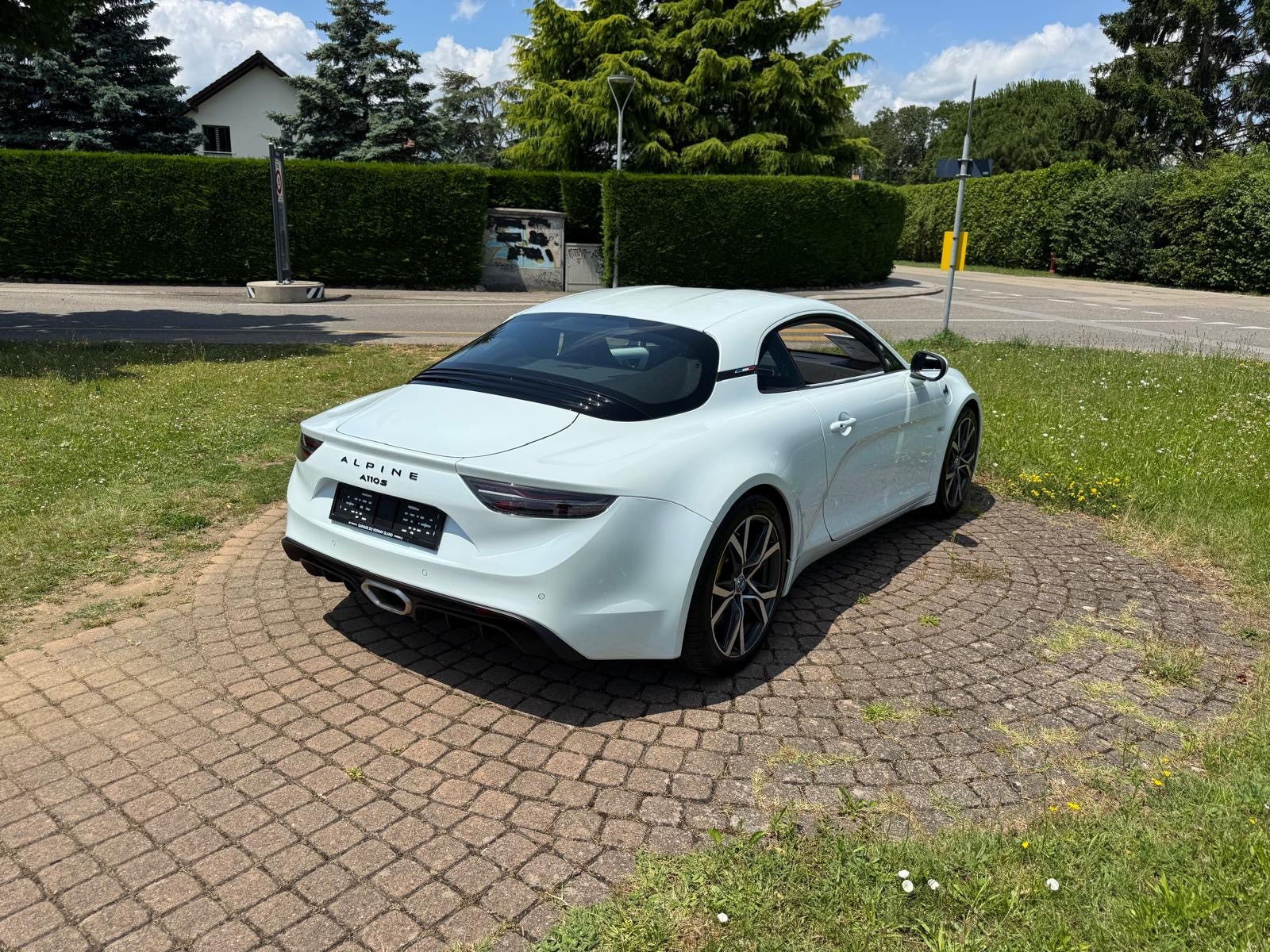 ALPINE A110 S-showroom-element-2