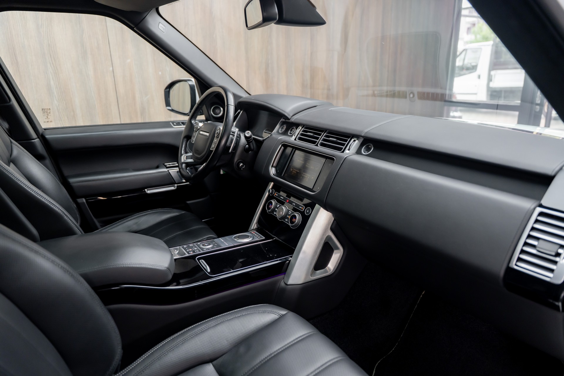 LAND ROVER Range Rover 4.4 SDV8 SV Autobiography Automatic-showroom-element-2