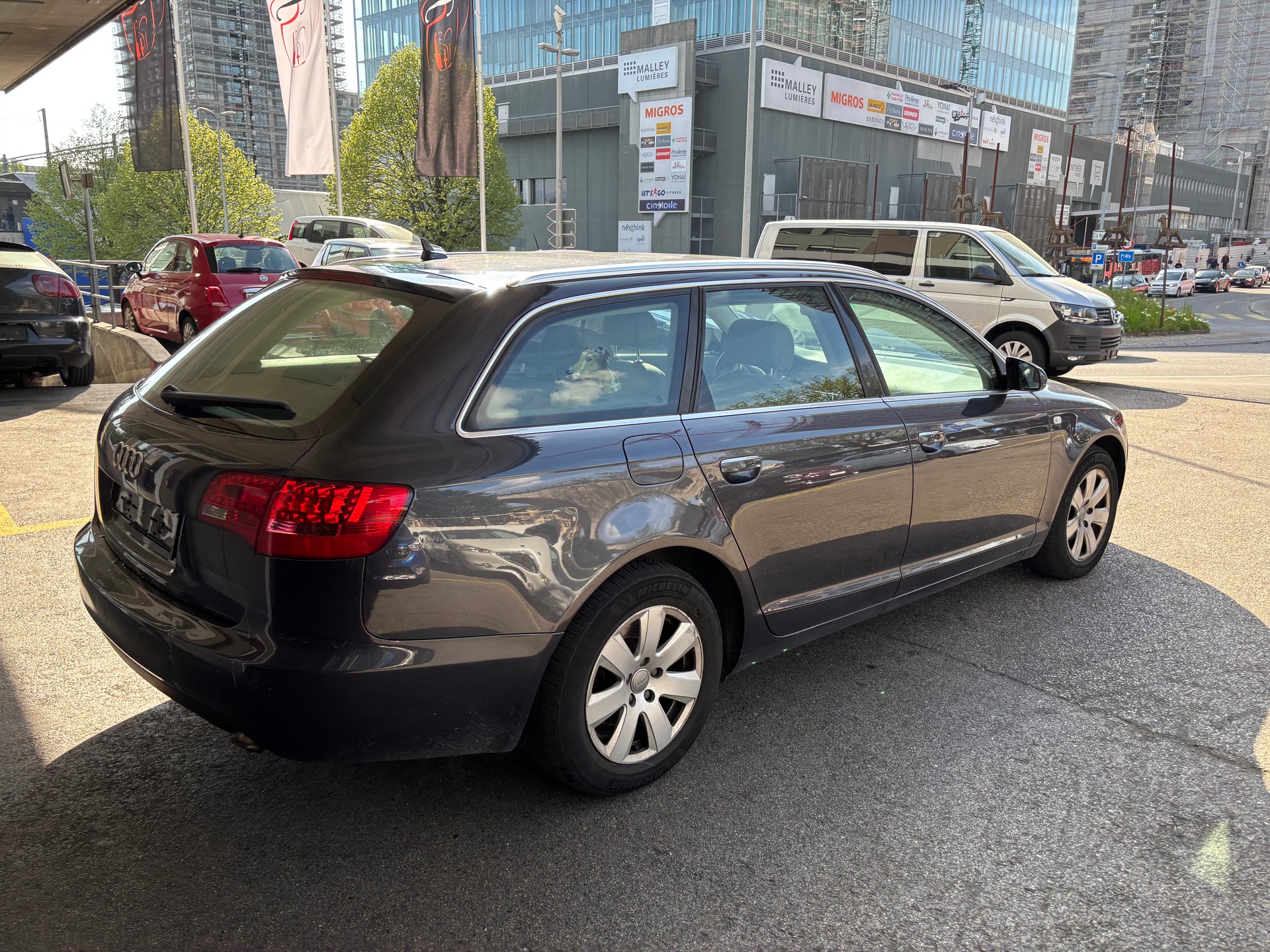 AUDI A6 Avant 3.0 V6 TDI quattro-showroom-element-2