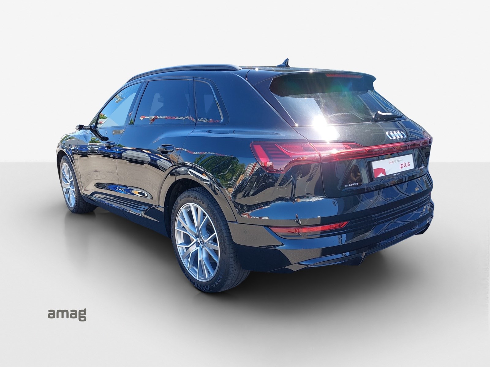 AUDI e-tron 55 S Line quattro-showroom-element-2