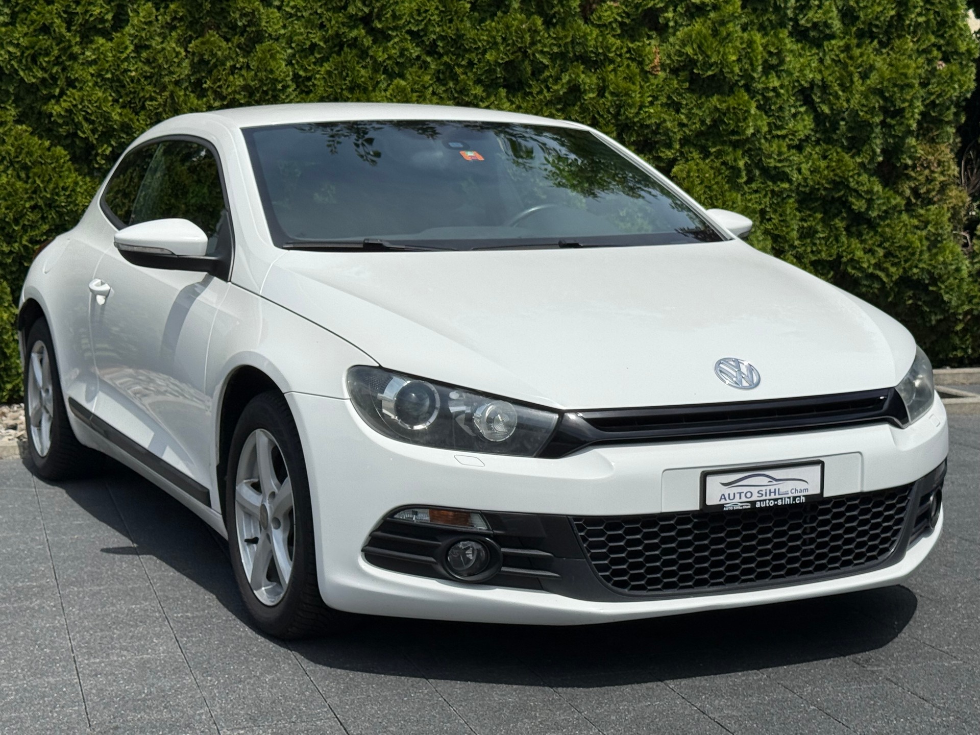 VW Scirocco 2.0 TSI Team DSG-image-3
