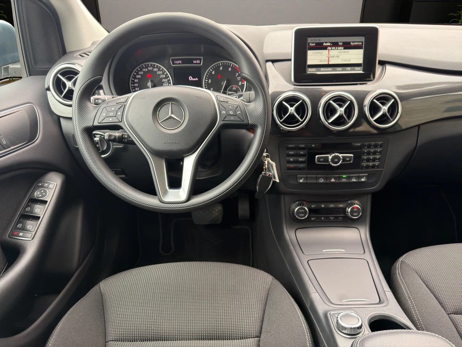 Image MERCEDES-BENZ B-220 B 220 4Matic 7G-DCT