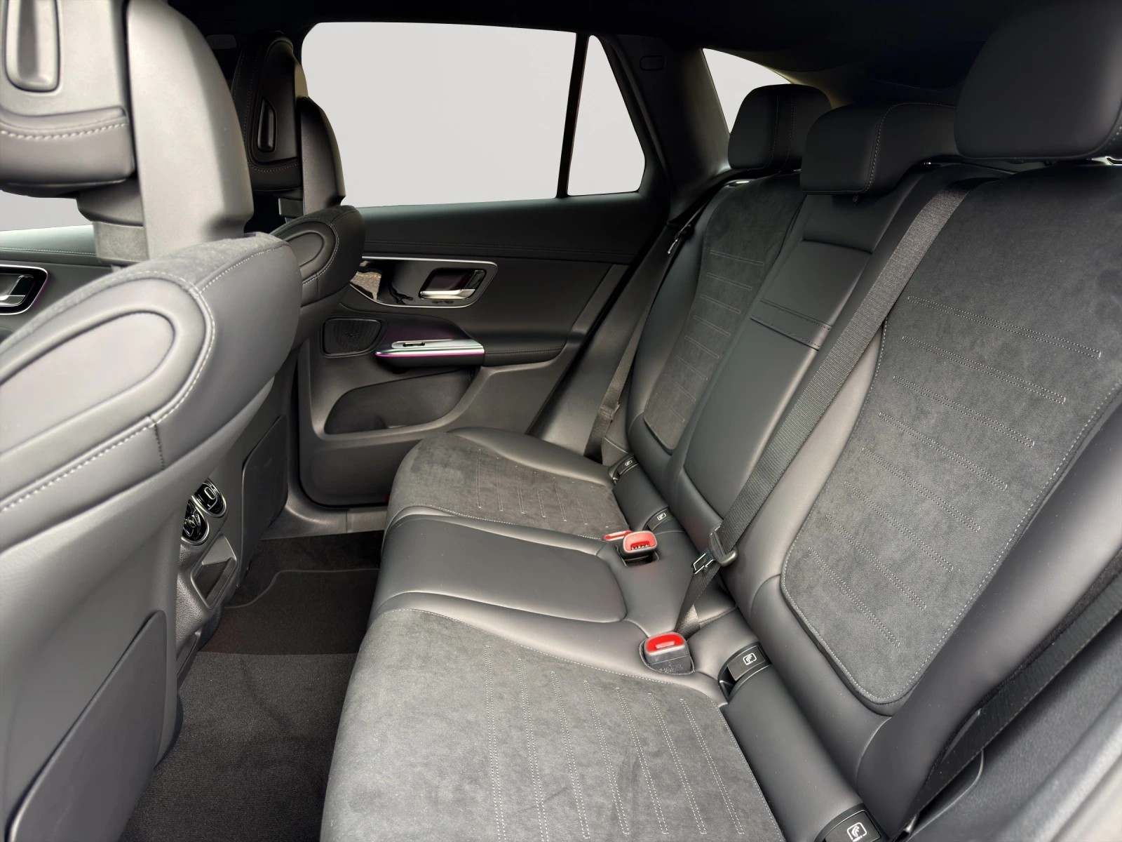 Image MERCEDES-BENZ GLC-400 GLC 400 e 4Matic EQ Star 9G-Tronic