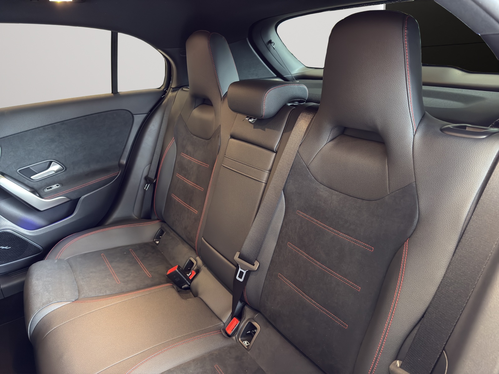 Image MERCEDES-BENZ A-250 A 250 e EQ Star 8G-DCT