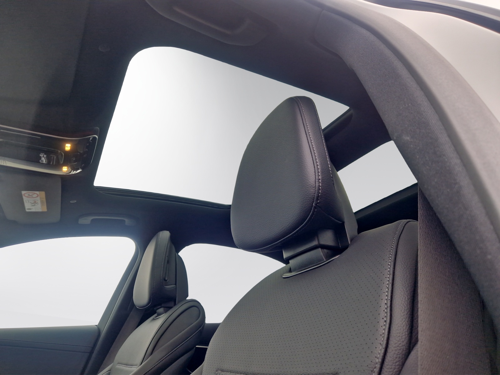 Image MERCEDES-BENZ C-300 C 300e 4 Matic