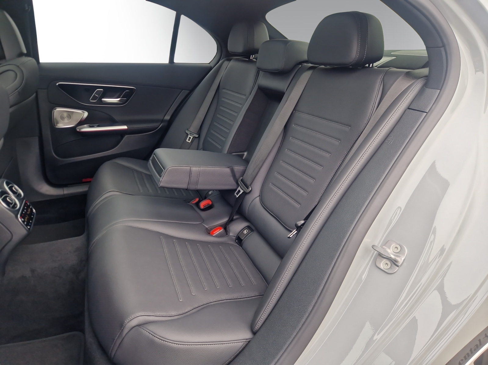 Image MERCEDES-BENZ C-300 C 300e 4 Matic