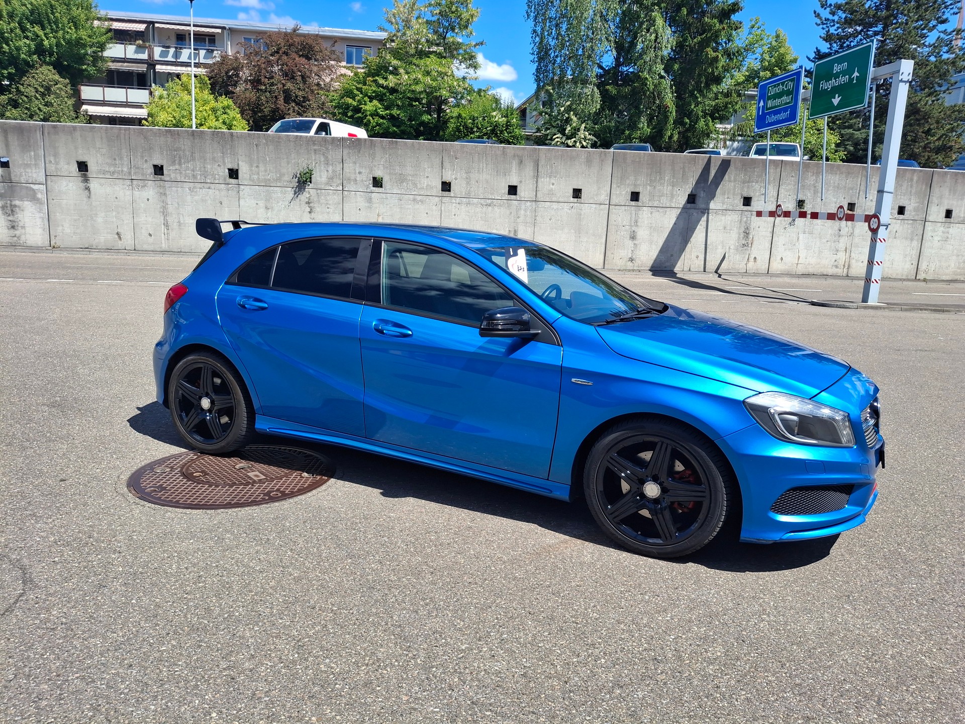 MERCEDES-BENZ A 250 Sport 7G-DCT-showroom-element-1