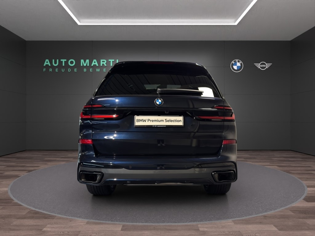 BMW X7 xDr 48 40d M Sport Pro-showroom-element-2