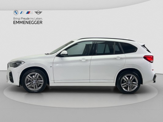BMW X1 xDrive 20d M Sport-showroom-element-1