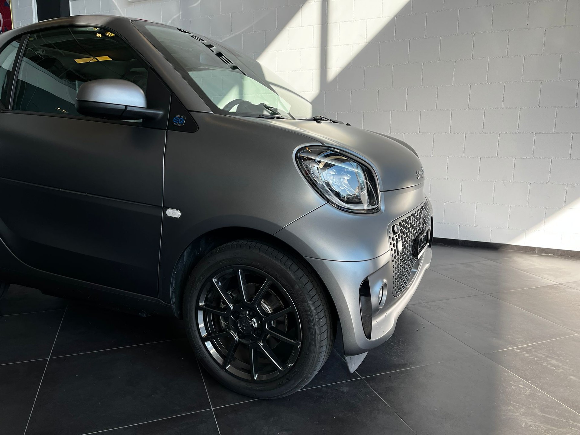 SMART fortwo EQ prime (incl. Batterie)-showroom-element-1