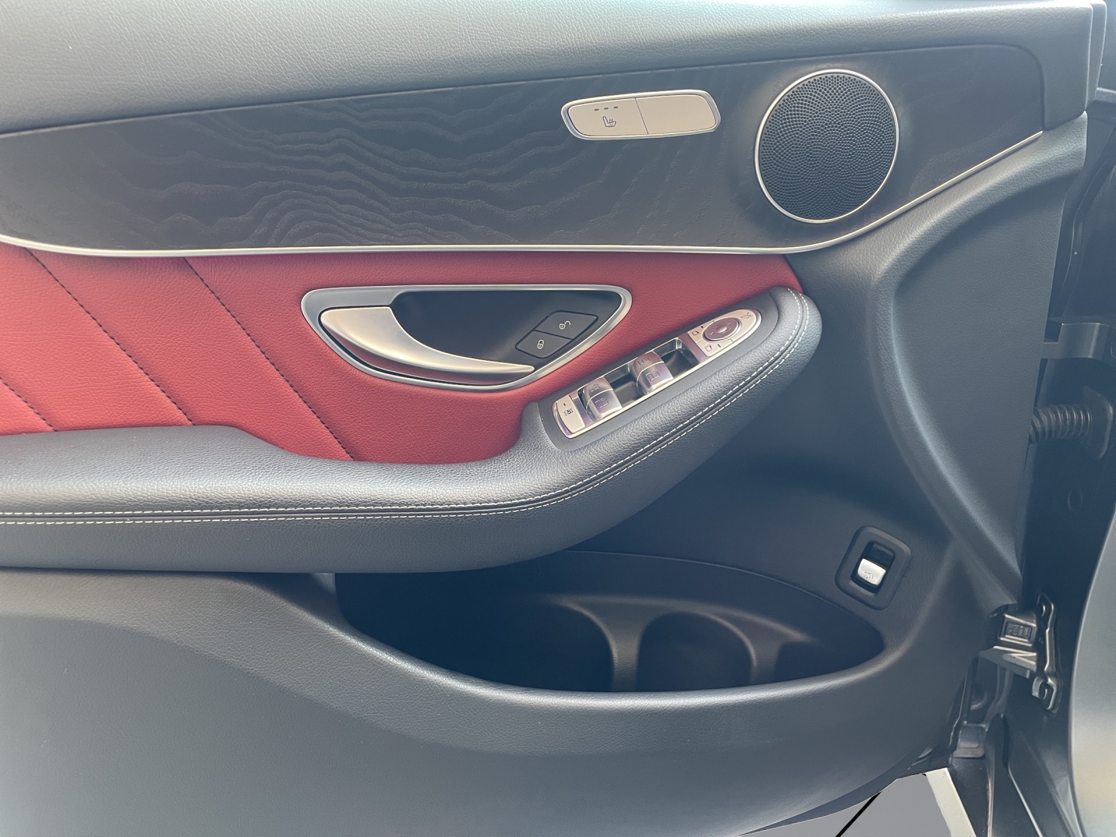 Image MERCEDES-BENZ GLC-300 GLC 300 AMG Line 4Matic