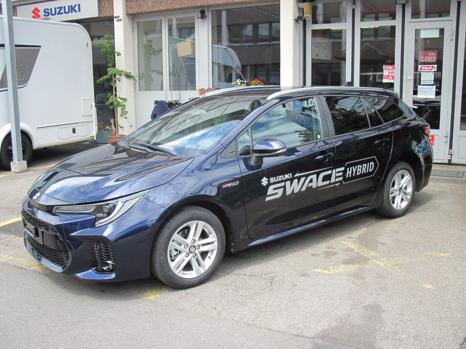SUZUKI Swace 1.8 Hybrid Compact Top-image-1