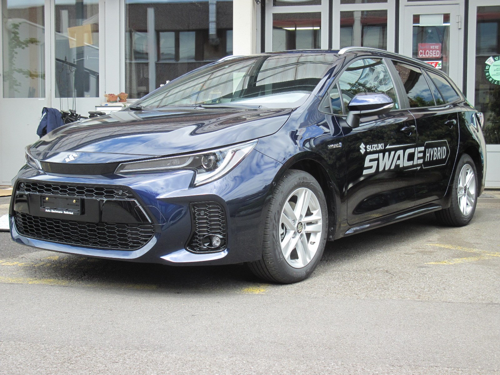 SUZUKI Swace 1.8 Hybrid Compact Top-image-9