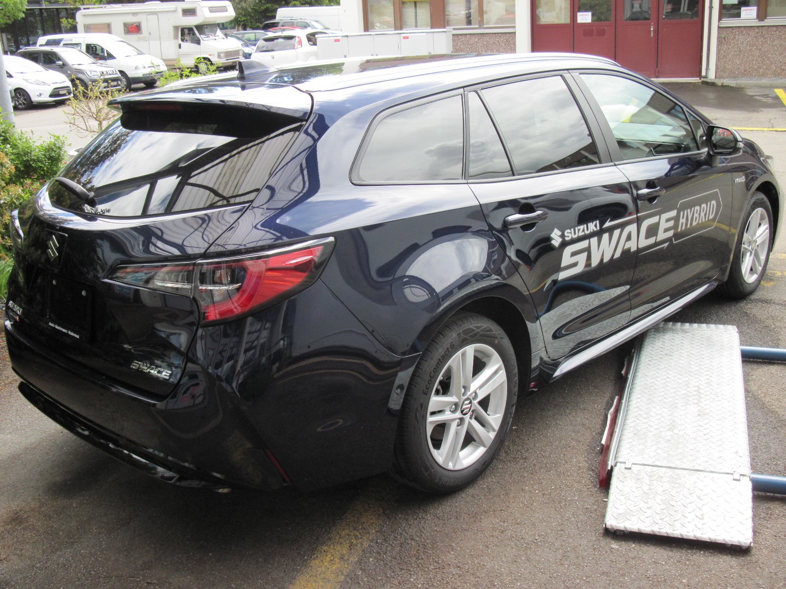 SUZUKI Swace 1.8 Hybrid Compact Top-image-13