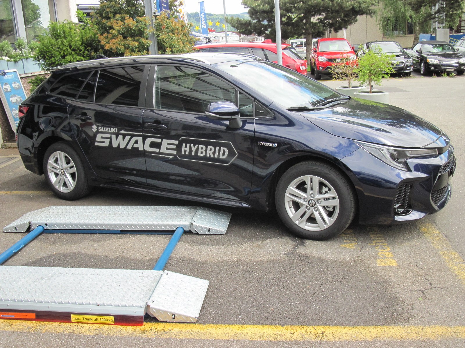 SUZUKI Swace 1.8 Hybrid Compact Top-image-15