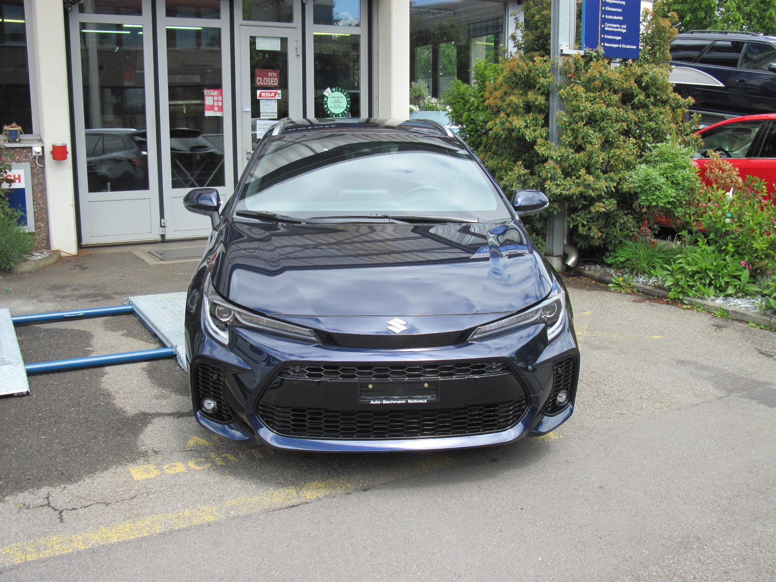 SUZUKI Swace 1.8 Hybrid Compact Top-image-3