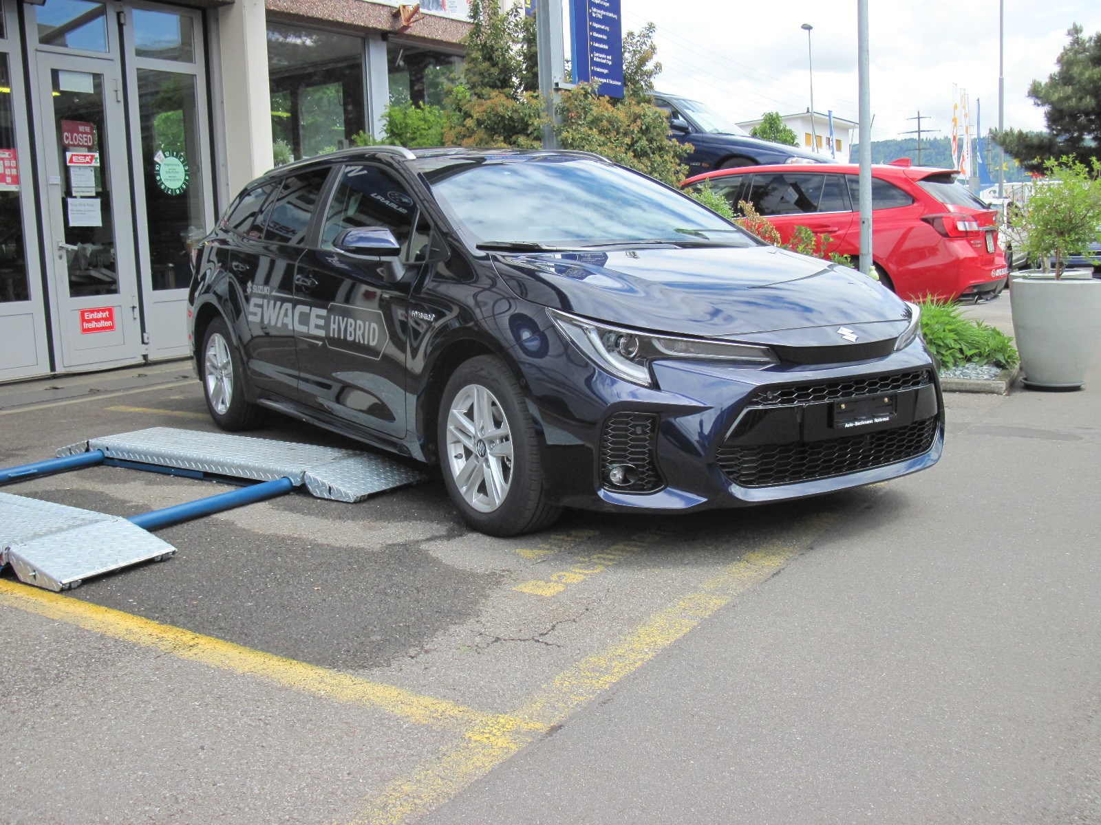 SUZUKI Swace 1.8 Hybrid Compact Top-image-4