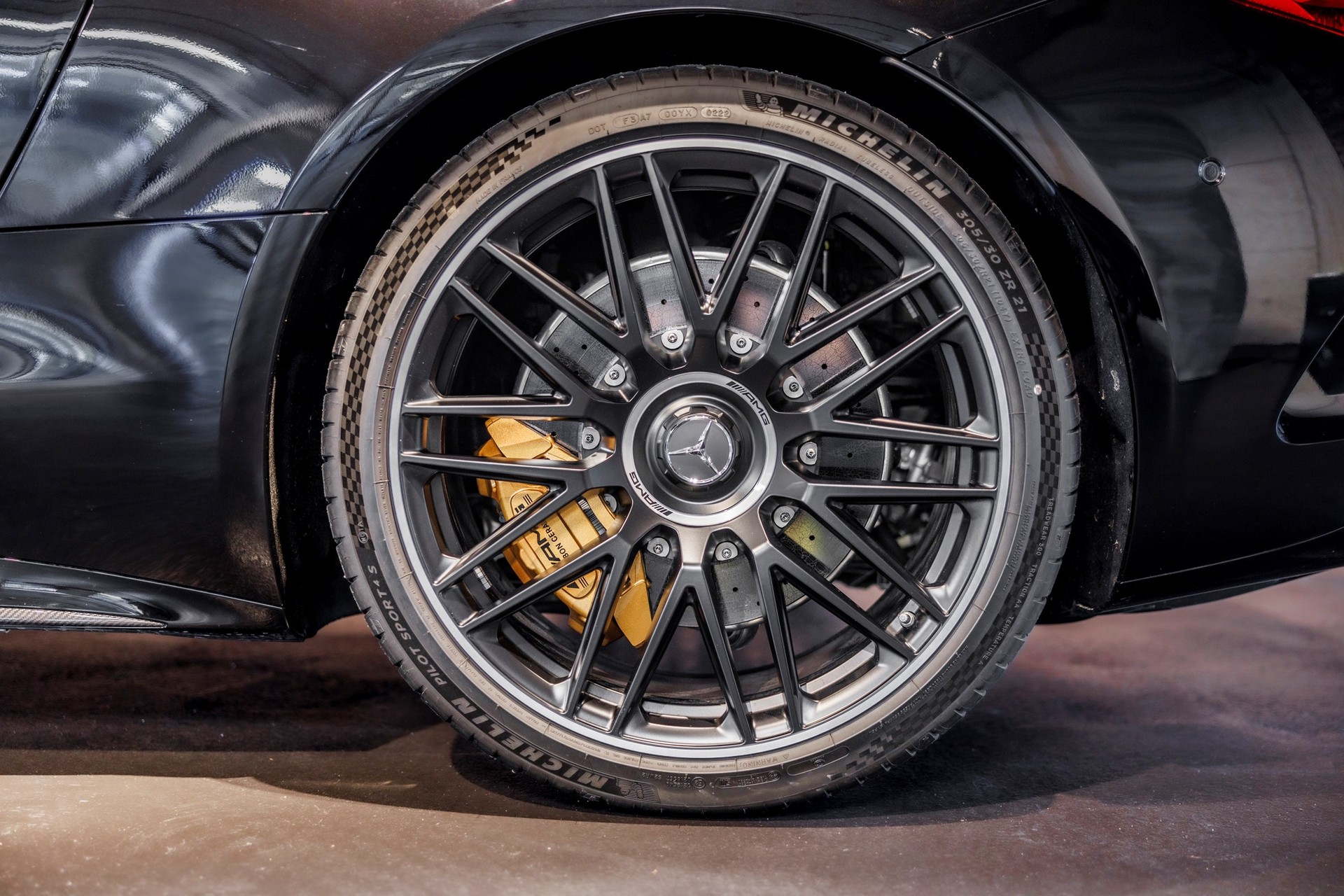 MERCEDES-BENZ AMG SL 63 4M Speedshift MCT-image-7