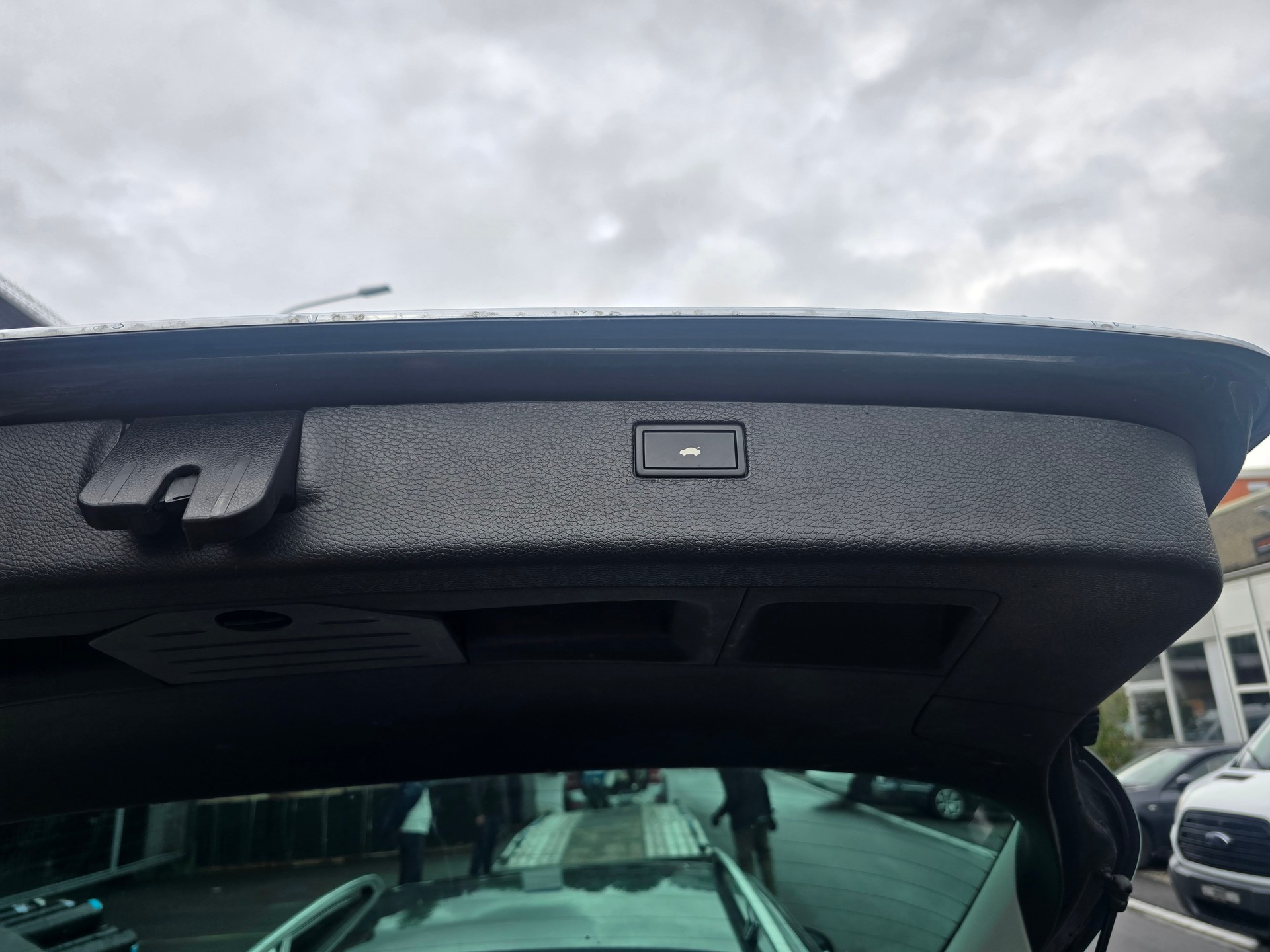 VW Passat Variant 2.0T FSI Highline DSG-image-7