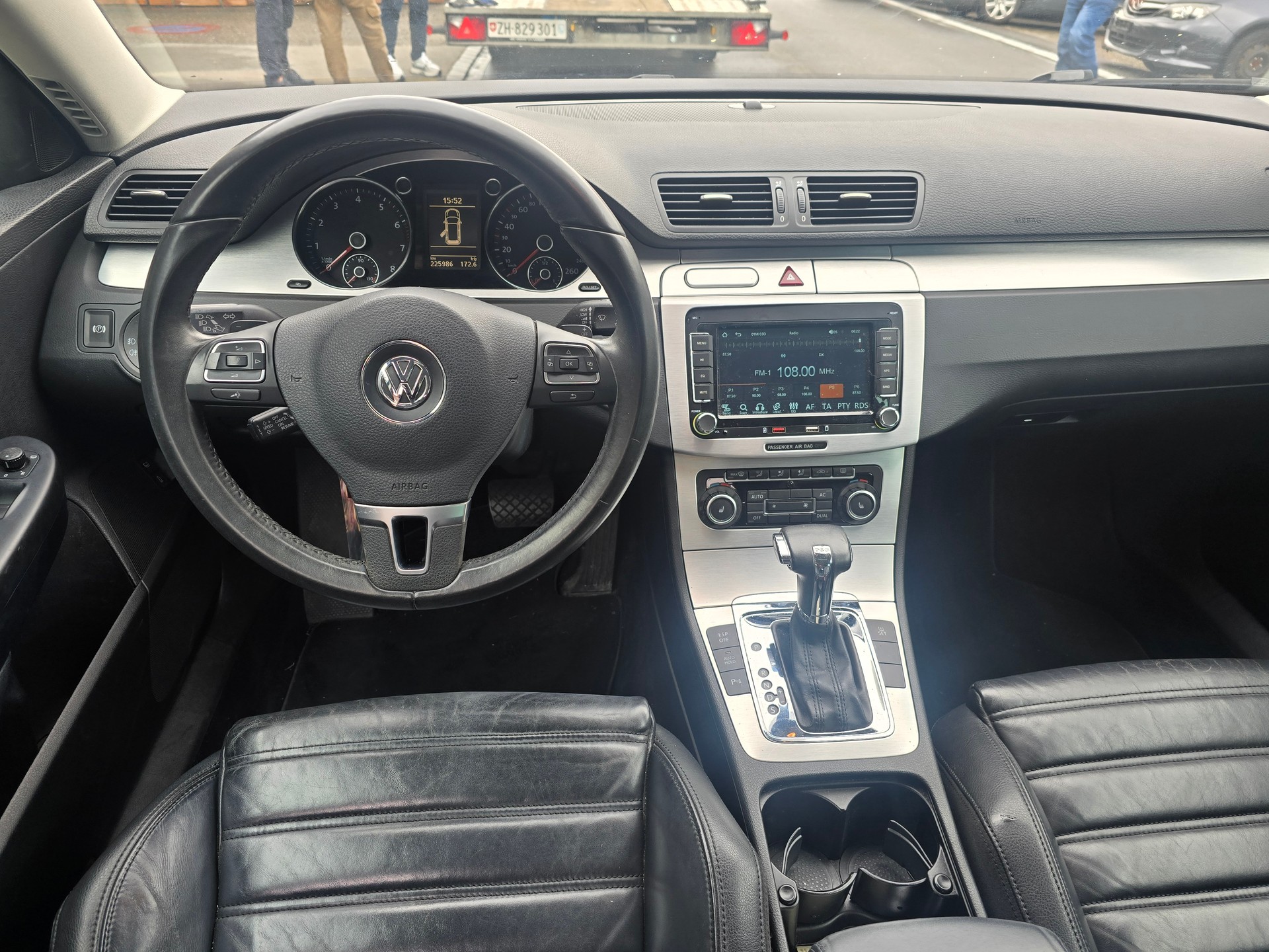 VW Passat Variant 2.0T FSI Highline DSG-image-13
