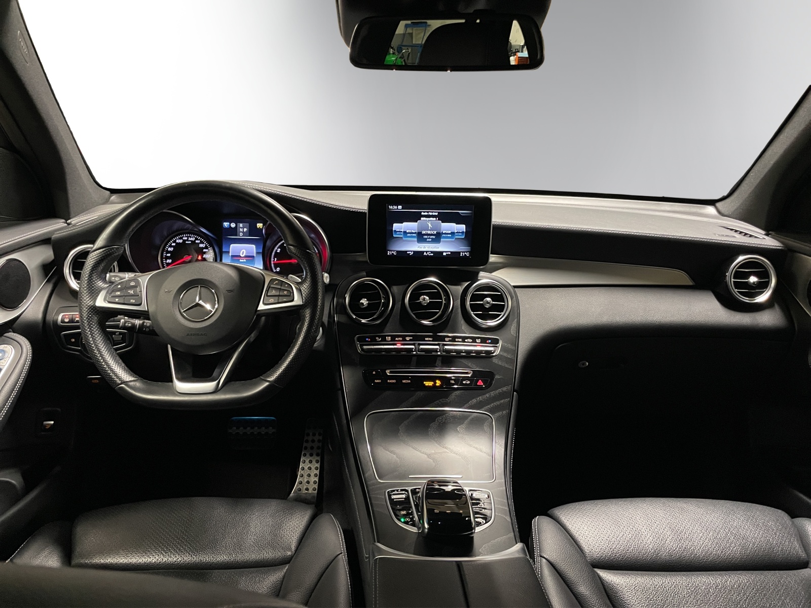 Image MERCEDES-BENZ GLC-250 GLC 250 AMG Line 4Matic