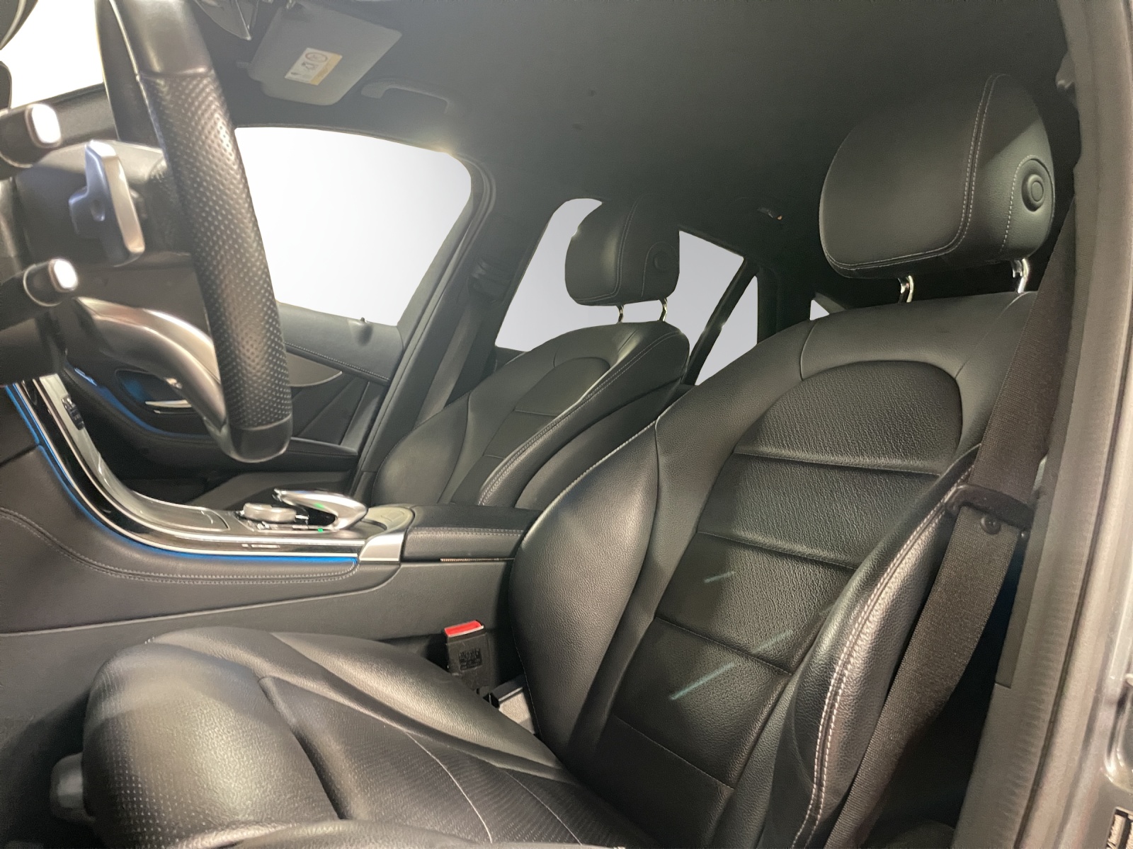 Image MERCEDES-BENZ GLC-250 GLC 250 AMG Line 4Matic