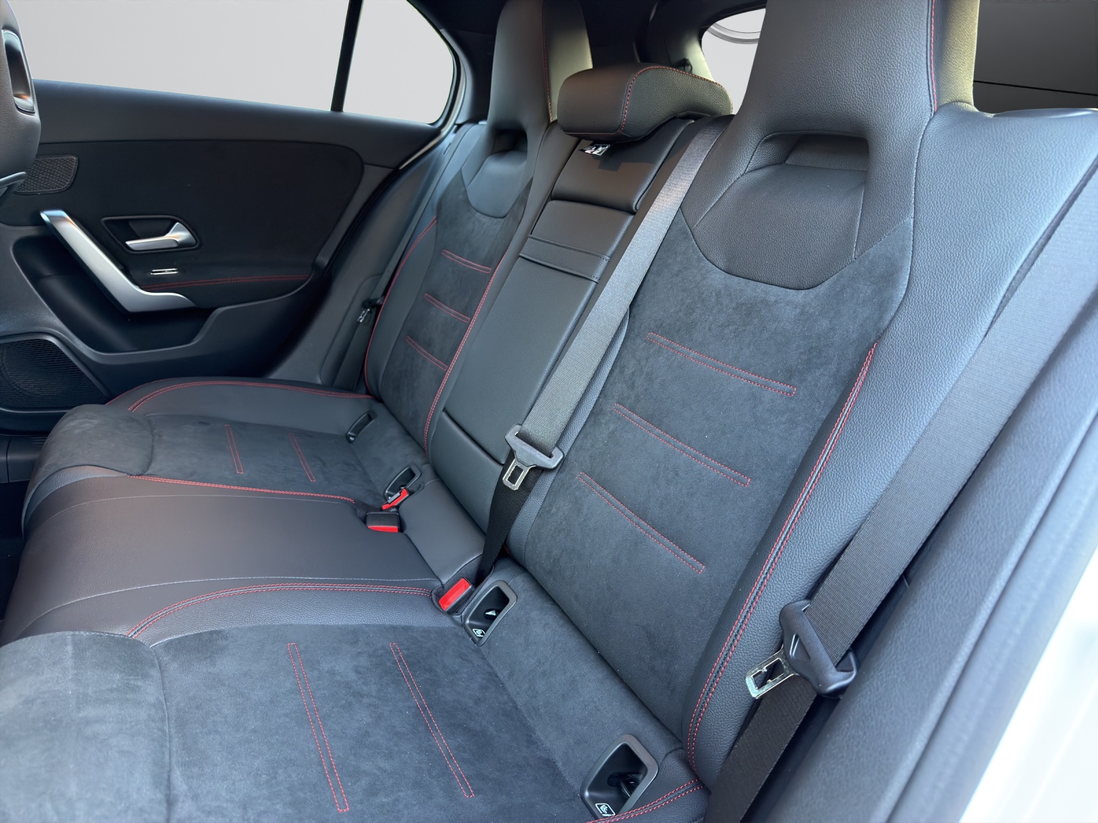 Image MERCEDES-BENZ A-200 A 200 Night Star 7G-DCT