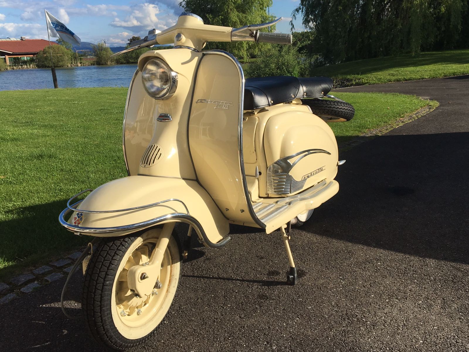 Vespa Lambretta 125 Li Serie Prezzo Lambretta 125 Li Seconda Serie - Main Image