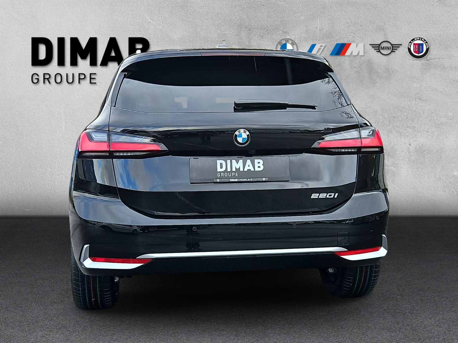 BMW 220i Active Tourer Luxury Line DKG-showroom-element-3
