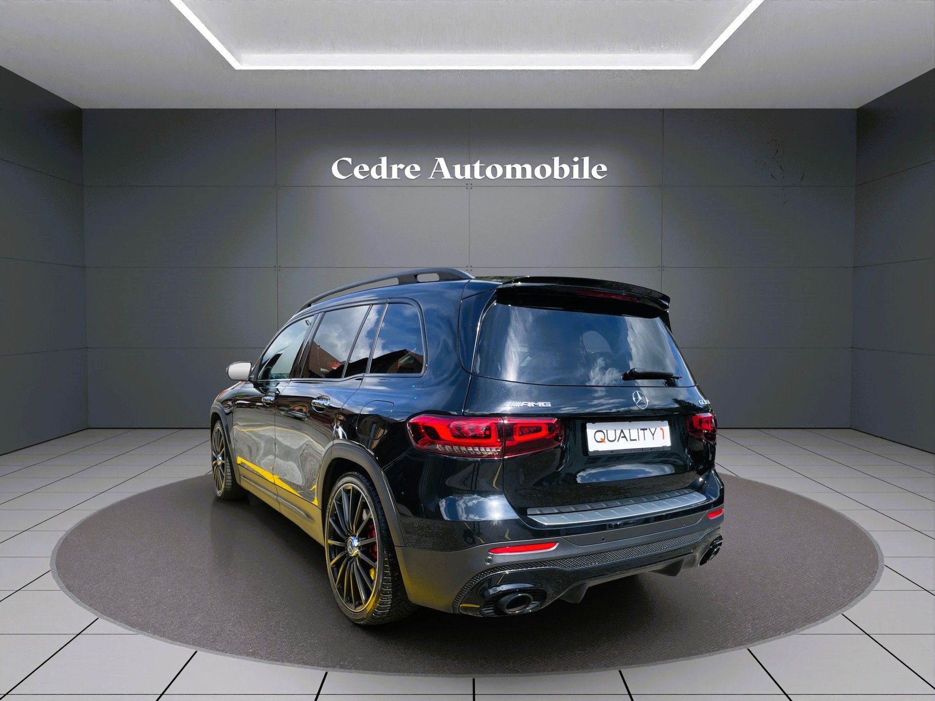 MERCEDES-BENZ GLB 35 AMG 4Matic 8G-Tronic-image-4