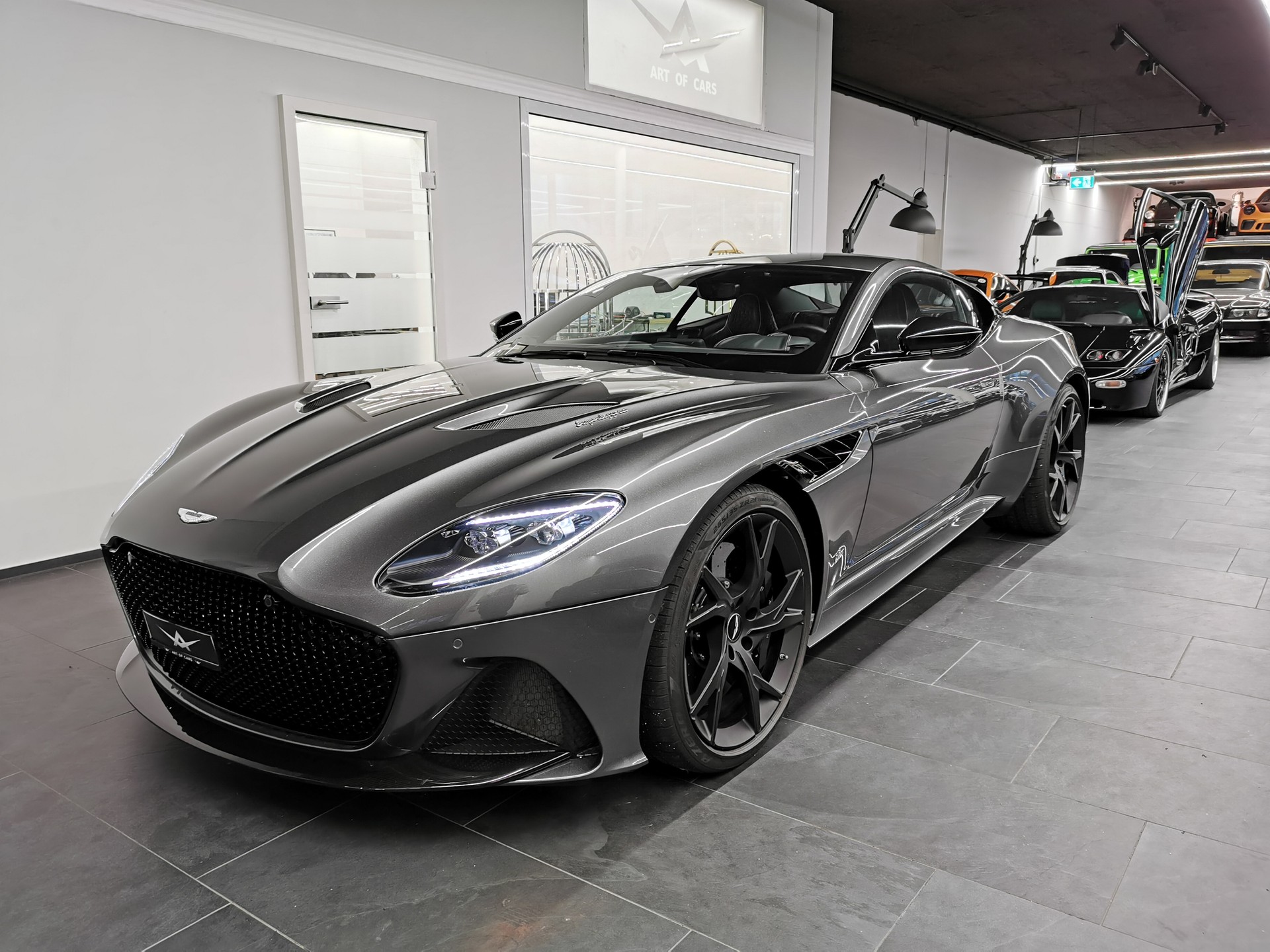 ASTON MARTIN DBS CoupĂ© Superleggera 🇨đź‡SUPER SELTENES INTERIEUR IN HĂ–CHSTER LEDERQUALITĂ„T! Q EXCLUSIVE-image-2