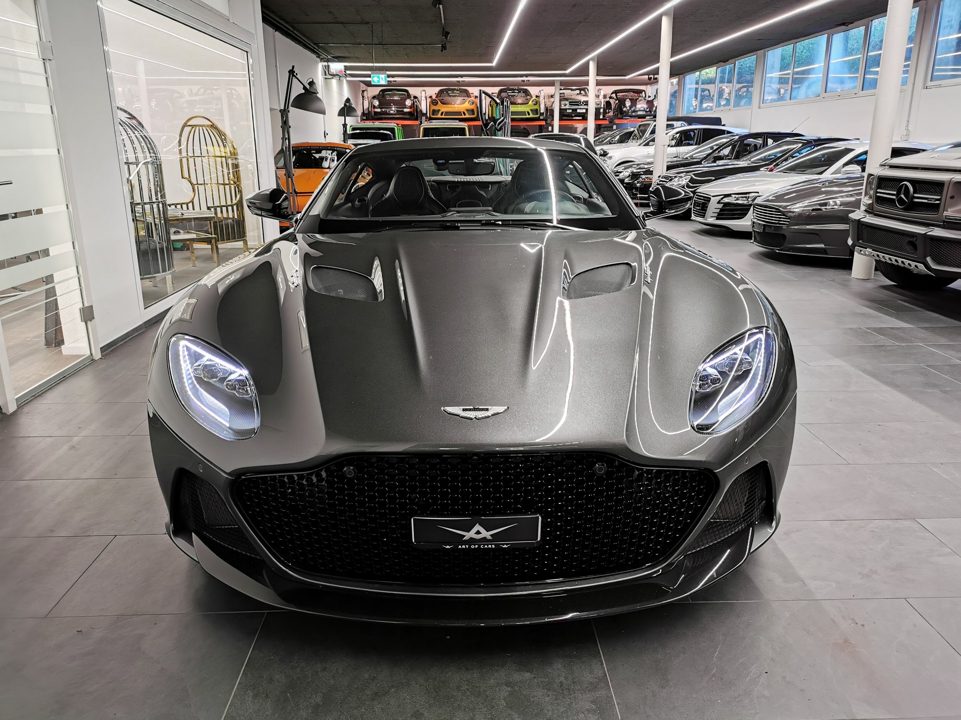 ASTON MARTIN DBS CoupĂ© Superleggera 🇨đź‡SUPER SELTENES INTERIEUR IN HĂ–CHSTER LEDERQUALITĂ„T! Q EXCLUSIVE-image-1