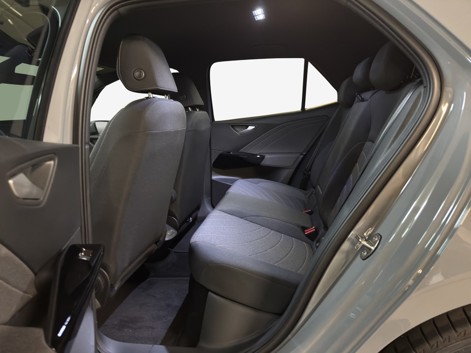 VW ID.3 Pro 52 kWh Pure-image-11