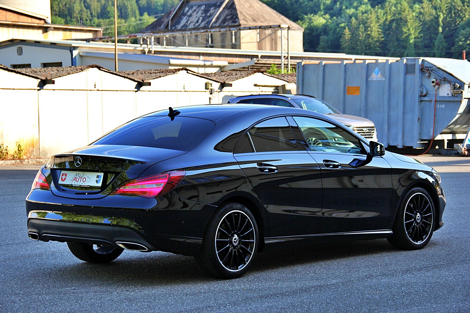 MERCEDES-BENZ CLA 200 Night Star 7G-DCT-image-4