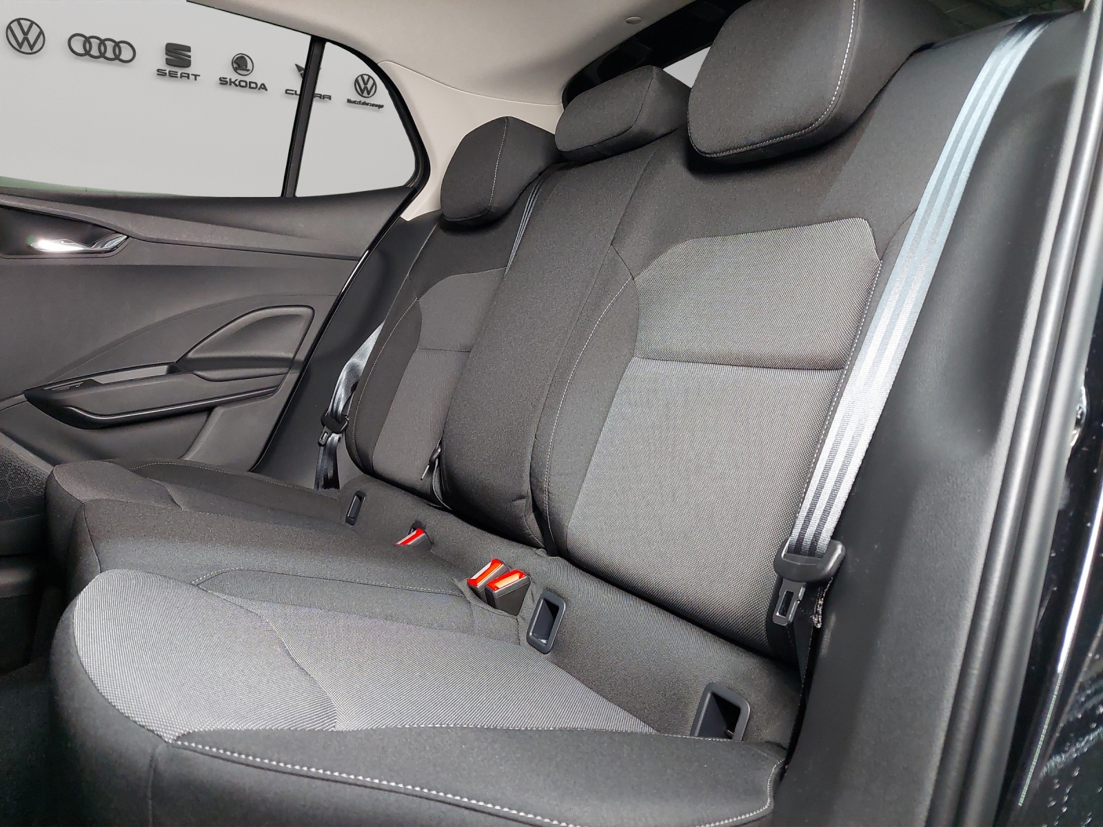 SKODA Fabia 1.0 TSI Selection DSG-image-8