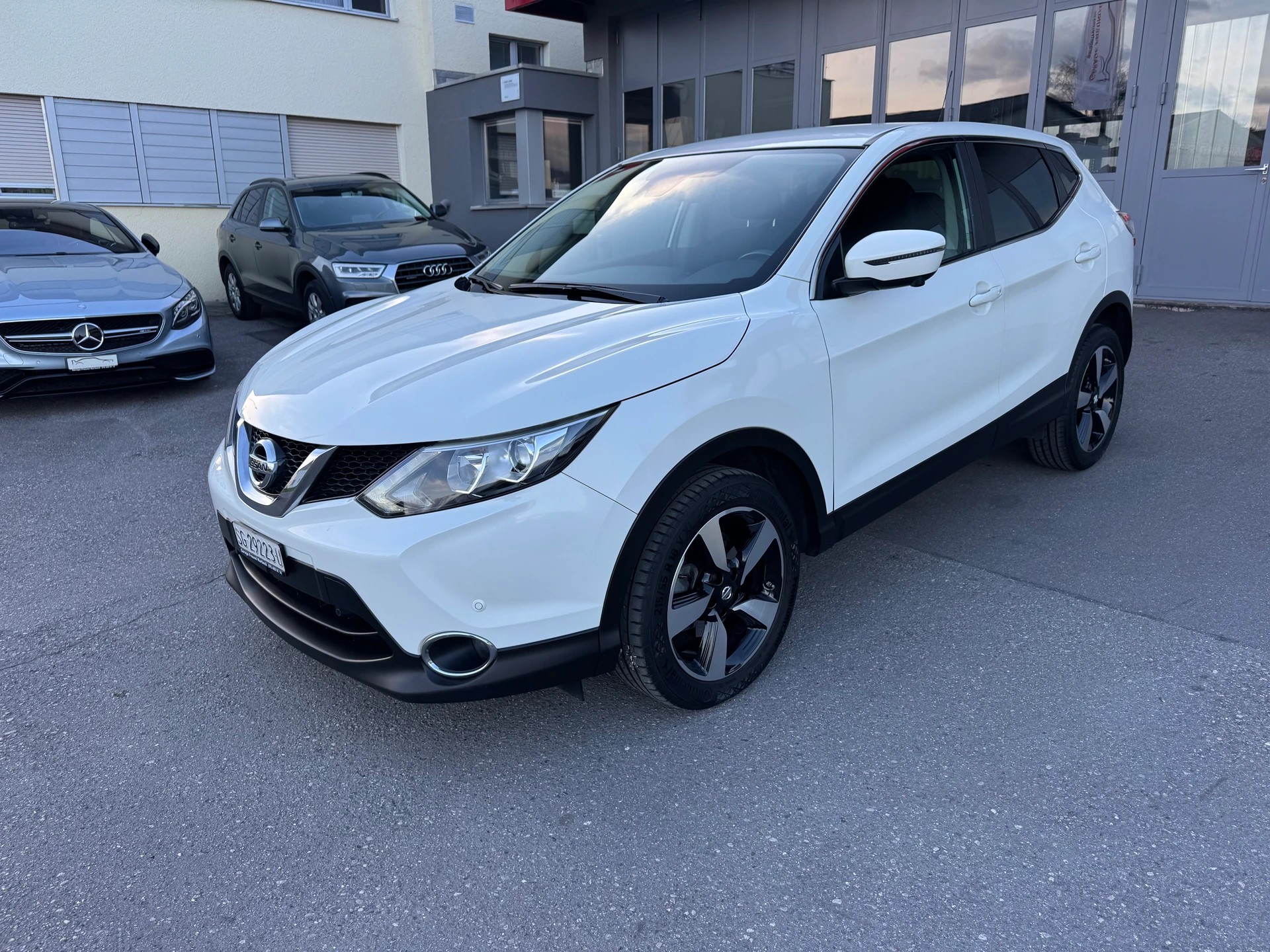 NISSAN Qashqai 1.6 dCi N-Connecta Xtronic CVT-showroom-element-2