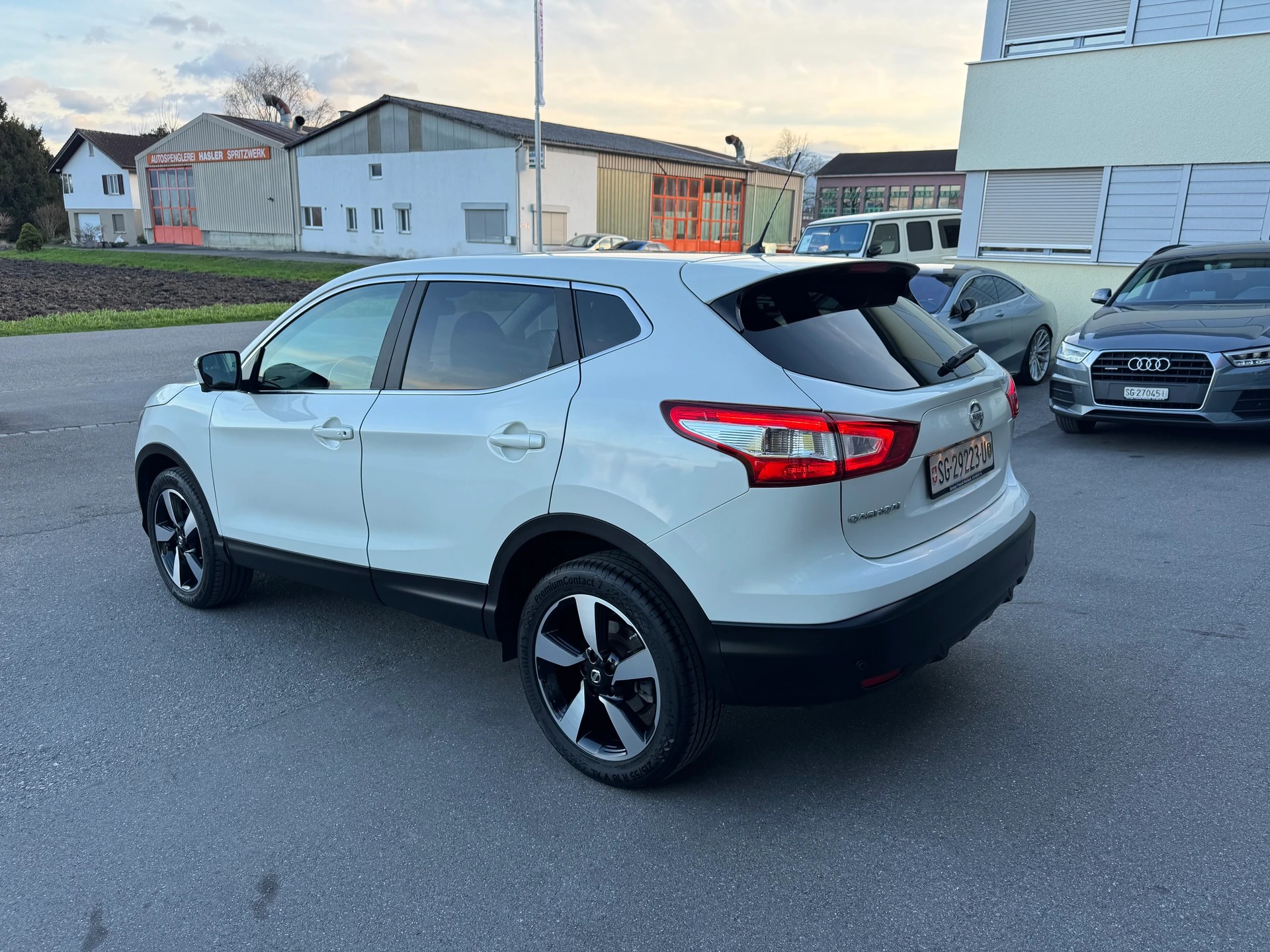 NISSAN Qashqai 1.6 dCi N-Connecta Xtronic CVT-showroom-element-3